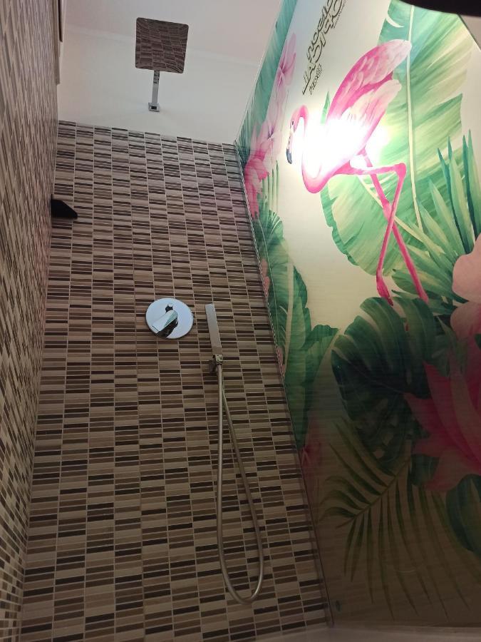 Suite Maison Tropical - Luxury Apartment In Барі Екстер'єр фото